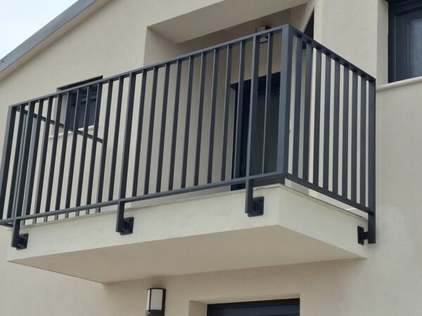 Metalna konstrukcija po mjeri - Stil Mont