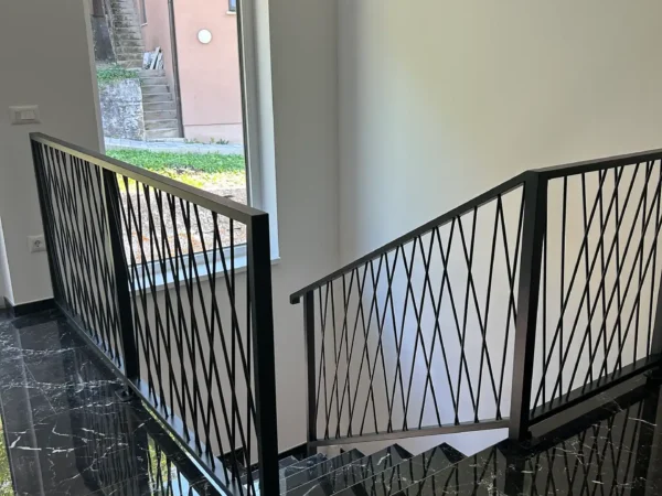 OGRADE I NADSTREŠNICE