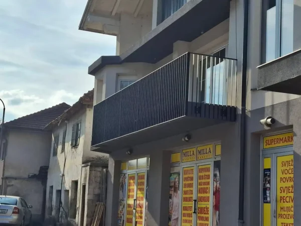 OGRADE I NADSTREŠNICE